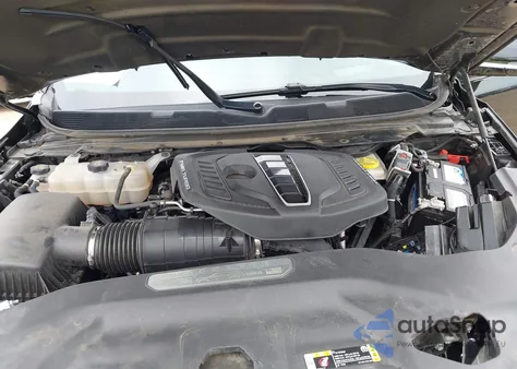 2024 Jeep Grand Wagoneer L Series I z USA, uszkodzony, nr VIN 1C4SJSEP3RS109884